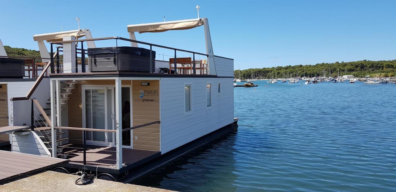 House Boat - Floating House Sofia Hotel Pula Exterior photo