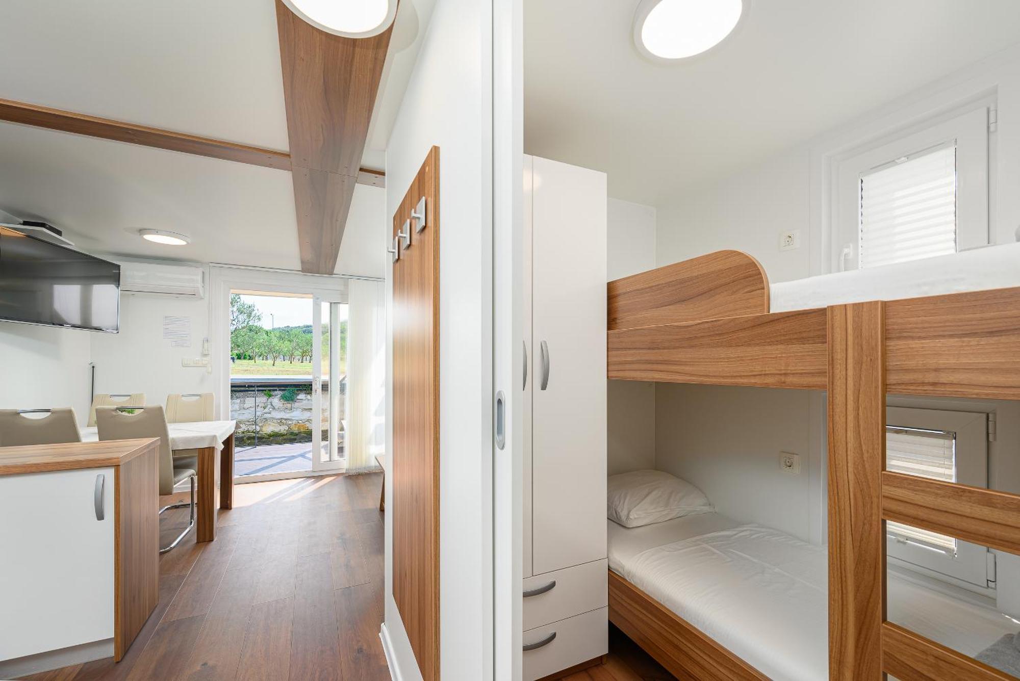 House Boat - Floating House Sofia Hotel Pula Exterior photo